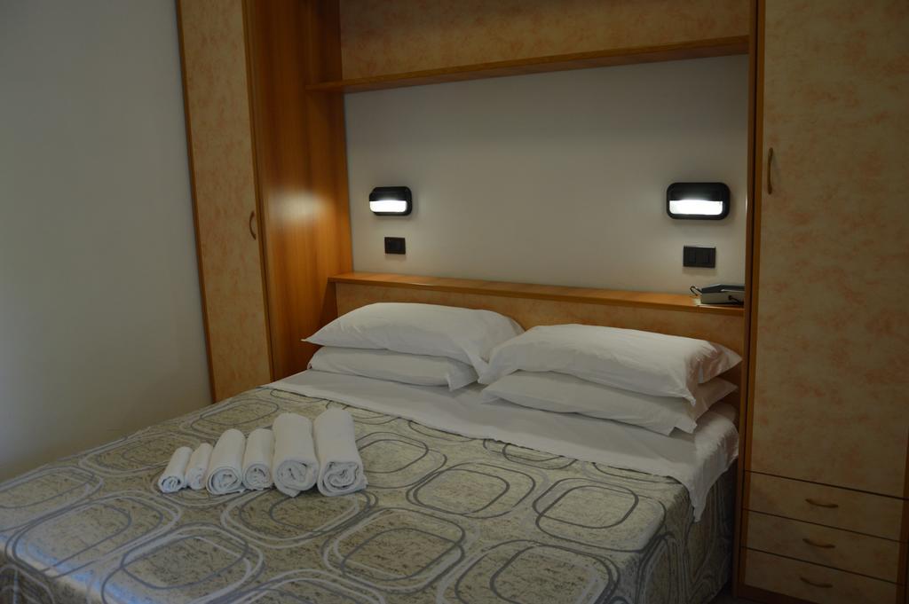 Mantovani Hotel Mariu Rimini Kamer foto